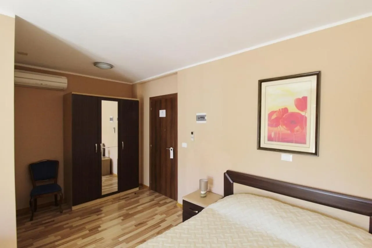 Villa Lion Zambratija