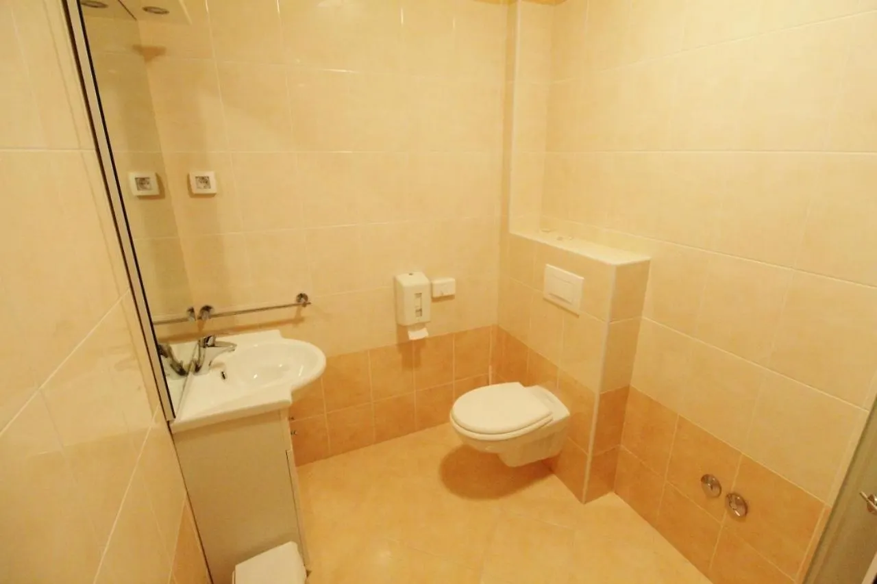 Gasthof Villa Lion Zambratija