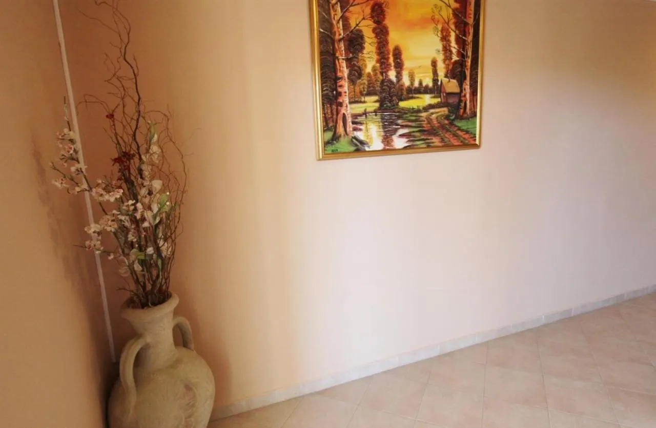 Guest house Villa Lion Zambratija