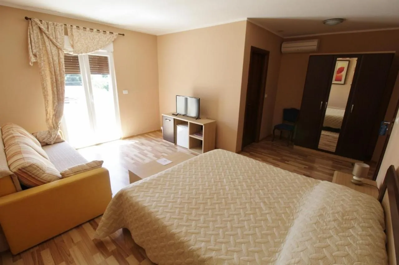 Villa Lion Zambratija Guest house Zambratija (Istria)